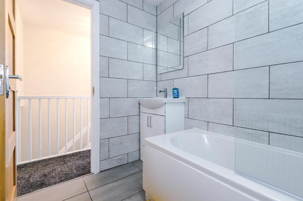 Stylish 4 Bedroom Home Close To Manchester City Centre Bagian luar foto