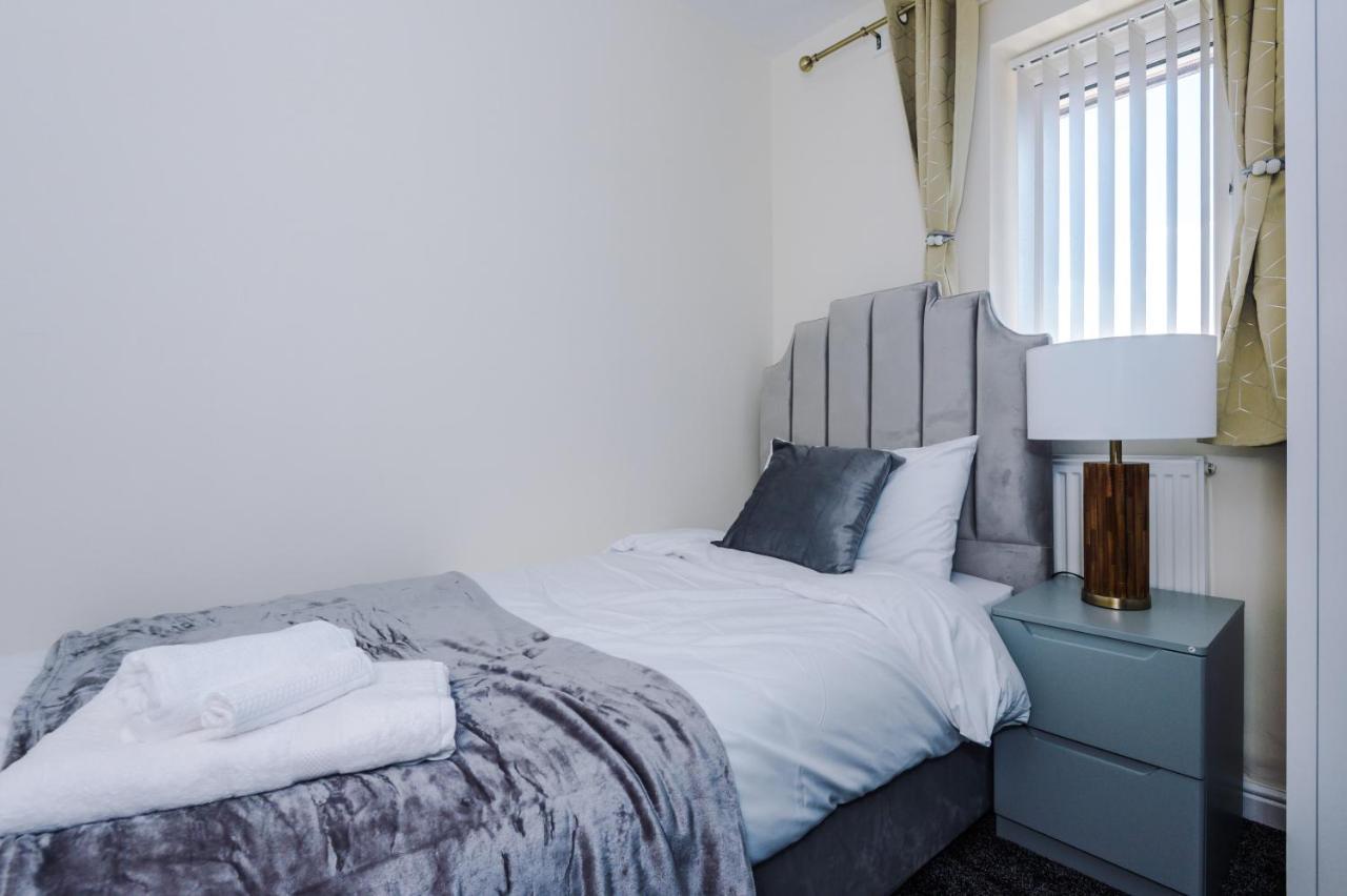Stylish 4 Bedroom Home Close To Manchester City Centre Bagian luar foto